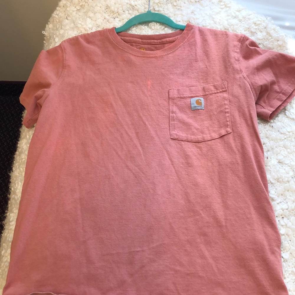 Carhartt salmon color. Size medium